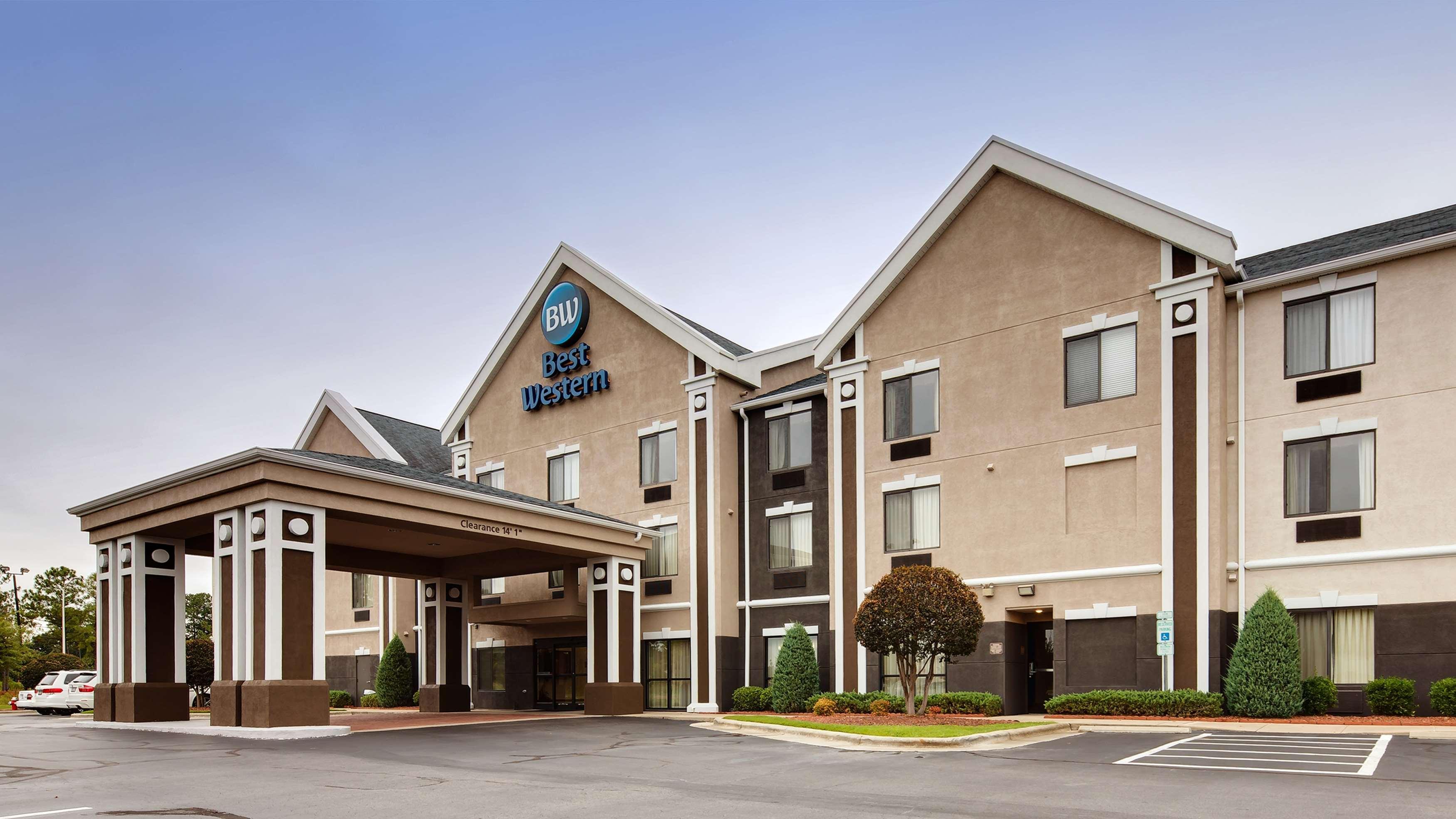 Best Western Smithfield Inn Экстерьер фото