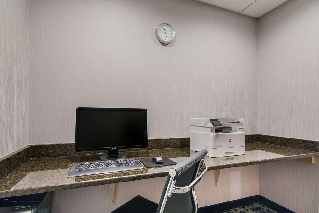 Best Western Smithfield Inn Удобства фото