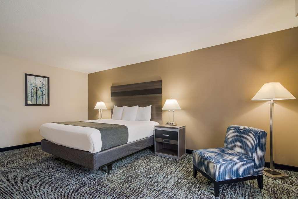 Best Western Smithfield Inn Номер фото